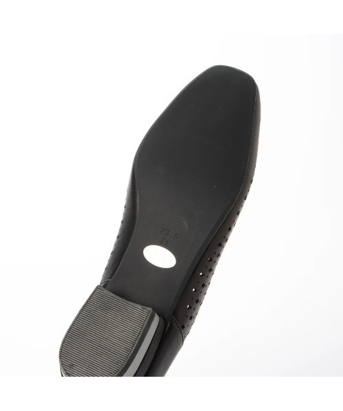 Riz raffinee（リズラフィーネ）の「カットワークフラットパンプス（パンプス・レディース・ブラック・24.5cm/24cm/23.5cm/23cm/22.5cm）」の21枚目の写真