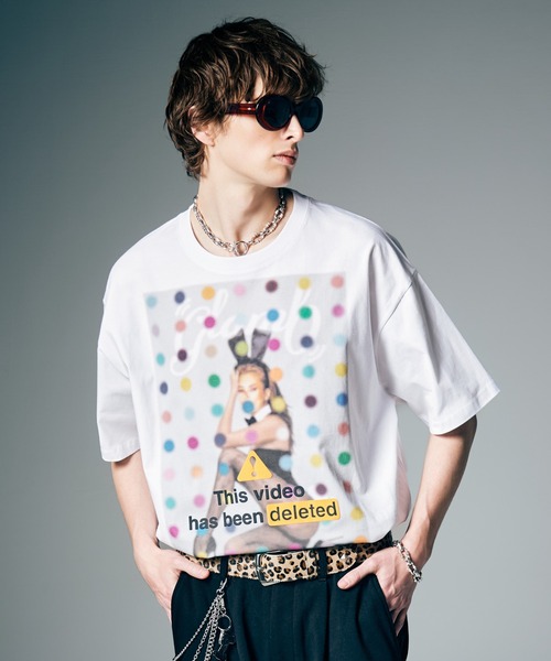 glamb(グラム)の「Bunny Girl T-Shirt / バニーガールTシャツ(Tシャツ/カットソー・メンズ・ブラック/ホワイト・S/M/L)」の3枚目の写真