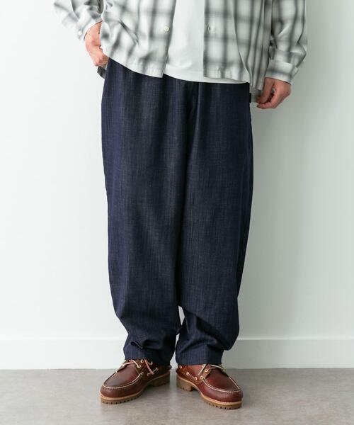 URBAN RESEARCH Sonny Label（アーバンリサーチサニーレーベル）の「デニムライクイージーワイドパンツ（デニムパンツ・メンズ・ブルー/ブラウン/ブラック・LARGE/MEDIUM/SMALL）」の4枚目の写真