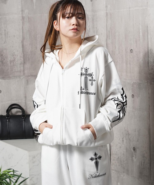 1111clothing(ワンフォークロージング)の「【セットアップ可能】クロス デザイン ZIPパーカー / Cross Design ZIP Hoodie(パーカー・メンズ・ホワイト/ブラック×ホワイト/ブラック×ブルー・L/M)」の7枚目の写真