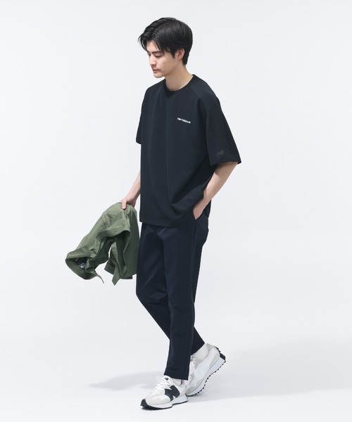 NEW BALANCE（ニューバランス）の「【別注】ニューバランス New Balance ウーブンショートスリーブTシャツ 限定コラボ（Tシャツ/カットソー・メンズ・サンドグレー/グレー/ブラック・S/M/L/LL/3L）」の5枚目の写真