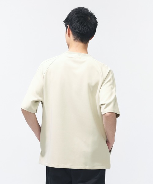 NEW BALANCE（ニューバランス）の「【別注】ニューバランス New Balance ウーブンショートスリーブTシャツ 限定コラボ（Tシャツ/カットソー・メンズ・サンドグレー/グレー/ブラック・S/M/L/LL/3L）」の9枚目の写真
