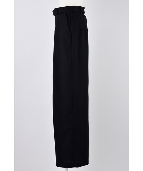 ENFOLD（エンフォルド）の「TUCK WIDE TROUSERS（スラックス・レディース・ブラック/チャコールグレー・38/36）」の4枚目の写真