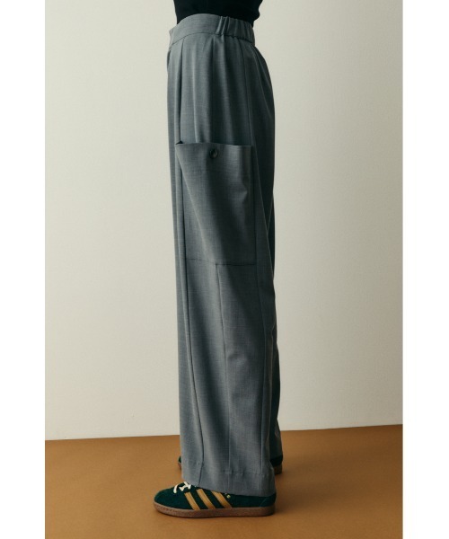 HeRIN.CYE(ヘリンドットサイ)の「Side big pocket pants サイドビッグポケットパンツ(その他パンツ・レディース・グレー/ブラック・38/36)」の8枚目の写真