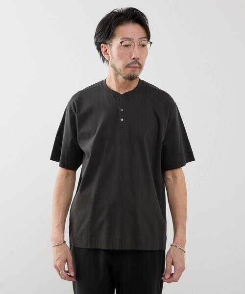 MEN'S MELROSE(メンズメルローズ)の「マーセライズドスムース ヘンリーネックTシャツ(Tシャツ/カットソー・メンズ・ホワイト/グリーン/チャコールグレー・2/4/3)」の4枚目の写真