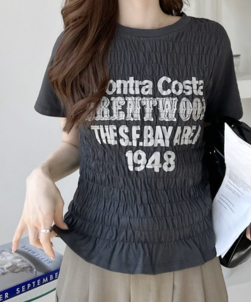 Ada.（エイダ）の「シャーリング 半袖 ロゴＴシャツ（Tシャツ/カットソー・レディース・ブラック/オフホワイト/ブルー/オートミール・FREE）」の8枚目の写真