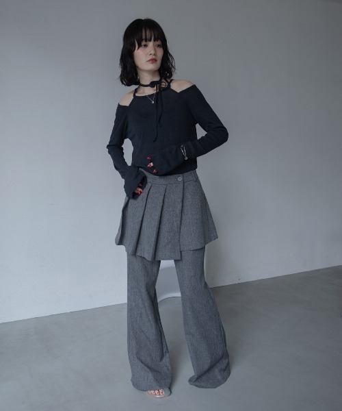 VACANCY(ヴァカンシー)の「アシンメトリートングサンダル(サンダル・レディース・ブラック/シルバー・LARGE/MEDIUM)」の14枚目の写真