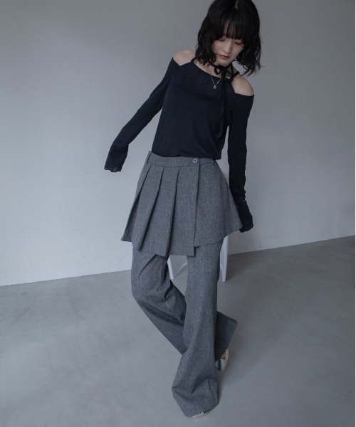 VACANCY(ヴァカンシー)の「アシンメトリートングサンダル(サンダル・レディース・ブラック/シルバー・LARGE/MEDIUM)」の15枚目の写真