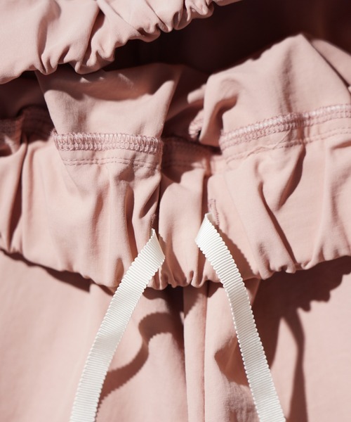 HARVESTY(ハーベスティ)の「HARVESTY / ハーベスティ EASY CIRCUS SHORTS NYLON TUSSAH ナイロンタッサー ショートサーカスパンツ(その他パンツ・レディース・アイボリー/チャコールグレー/ピンク・1/2)」の20枚目の写真