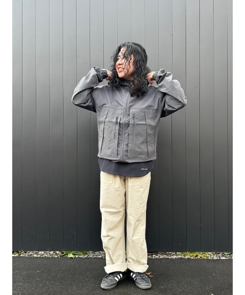 Snow Peak(スノーピーク)の「Snow Peak / Insect Shield Jacket インセクトシールドジャケット(ナイロンジャケット・メンズ・グレイッシュベージュ/ブラウン/チャコール・S/M/L)」の4枚目の写真
