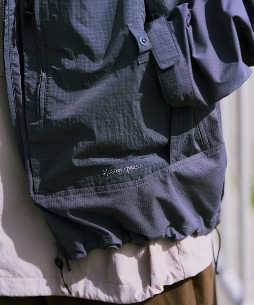 Snow Peak(スノーピーク)の「Snow Peak / Insect Shield Jacket インセクトシールドジャケット(ナイロンジャケット・メンズ・グレイッシュベージュ/ブラウン/チャコール・S/M/L)」の18枚目の写真