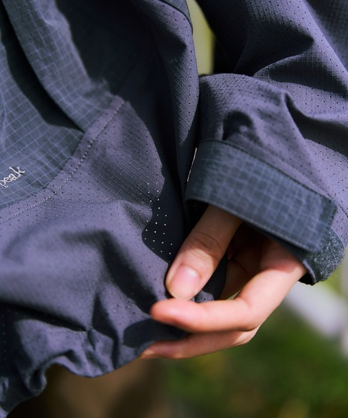 Snow Peak(スノーピーク)の「Snow Peak / Insect Shield Jacket インセクトシールドジャケット(ナイロンジャケット・メンズ・グレイッシュベージュ/ブラウン/チャコール・S/M/L)」の19枚目の写真