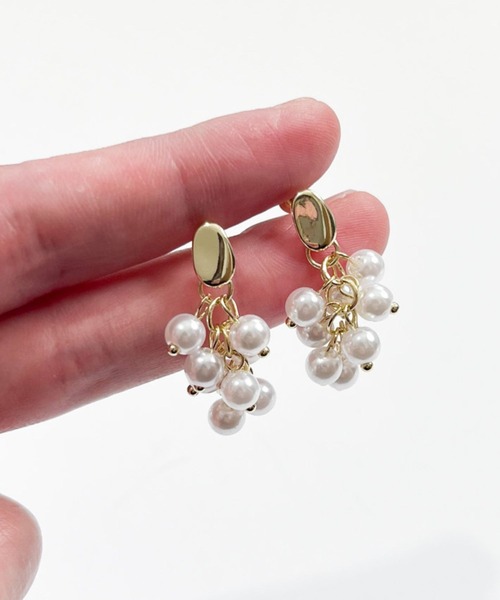 yu-ka(ユーカ)の「YU-KA:パールデザインピアス Pearl design earrings(ピアス(両耳用)・レディース・ゴールド・FREE)」の2枚目の写真