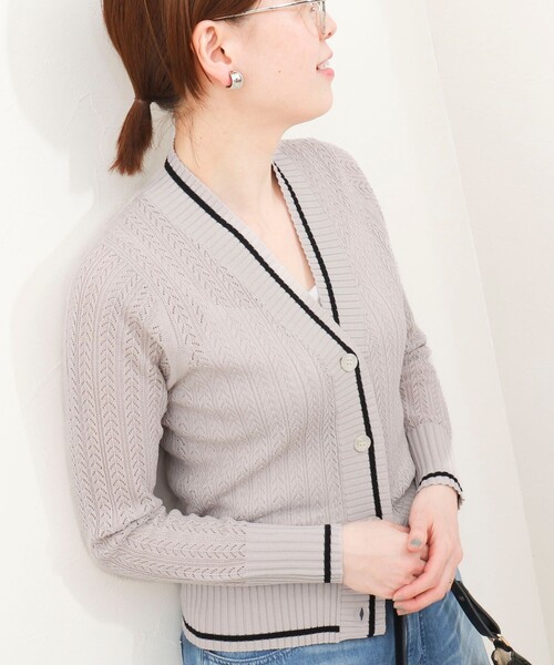 MICO COULIER（ミコクリエ）の「松葉柄ライン入りカーディガン（カーディガン/ボレロ・レディース・イエロー/グレイッシュベージュ/チャコールグレー・38）」の3枚目の写真