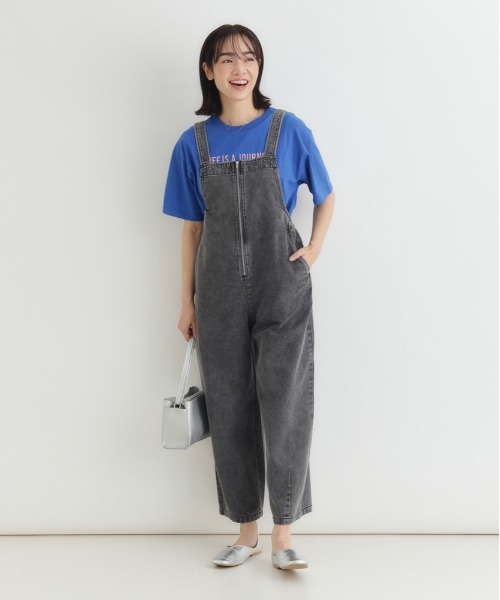 Right-on（ライトオン）の「HONEYSUCKLE ROSE(ハニーサックルローズ)デニムサロペット（サロペット/オーバーオール・レディース・ライトインディゴブルー/ブラック・L/M）」の3枚目の写真