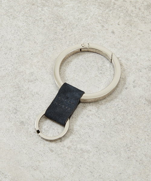 And A（アンドエー）の「ITTI イッチ / CRISTY RING RING MOSSA LDN 撥水スエードキーホルダー 牛革 / ITTI-GOODS-003-MOS（キーホルダー・メンズ・ベージュ/ブラック・FREE）」の10枚目の写真