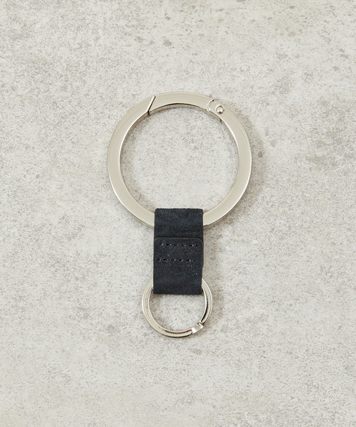 And A（アンドエー）の「ITTI イッチ / CRISTY RING RING MOSSA LDN 撥水スエードキーホルダー 牛革 / ITTI-GOODS-003-MOS（キーホルダー・メンズ・ベージュ/ブラック・FREE）」の12枚目の写真