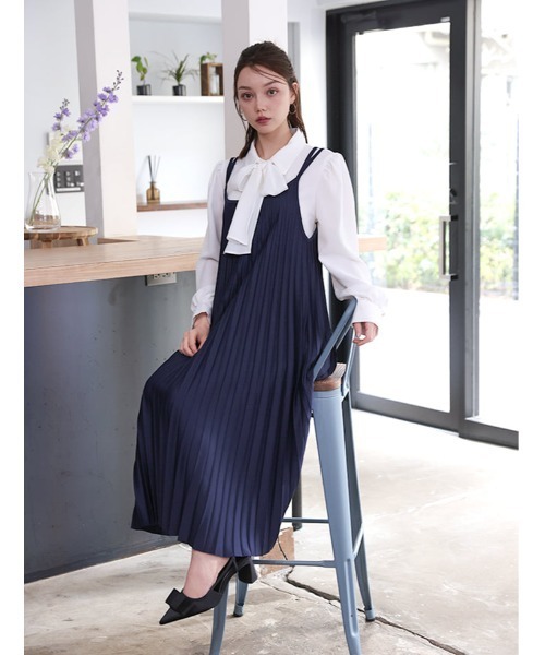 fifth（フィフス）の「バッククロスプリーツキャミワンピース（ワンピース・レディース・ブラック/ネイビー/モカ・M）」の16枚目の写真