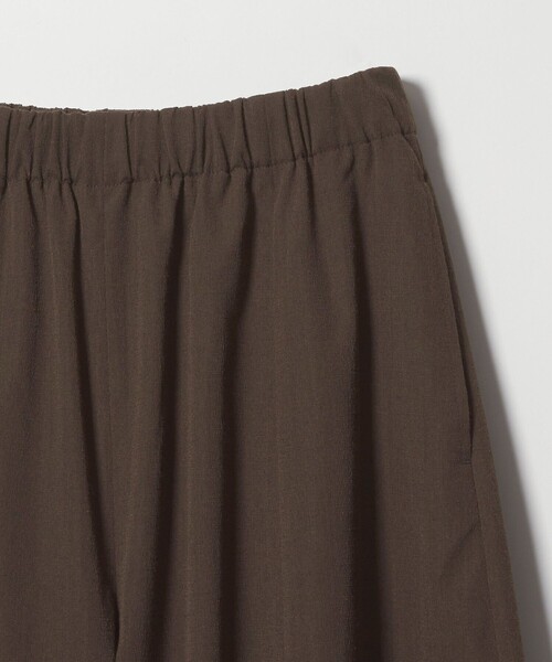 green label relaxing(グリーンレーベルリラクシング)の「【WEB限定】<at ease>カーブ パンツ マシンウォッシャブル ストレッチ UVカット(その他パンツ・レディース・ブラック/ダークブラウン/ベージュ・36/SHORT/40/38/TALL)」の16枚目の写真
