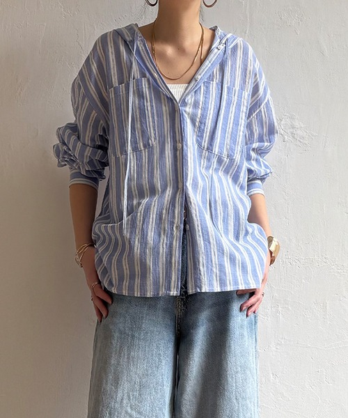 LBC(エルビーシー)の「【インフルエンサー着用】ラティスボイルフードシャツ(シャツ/ブラウス・レディース・ストライプ/チャコール/ホワイト・M)」の12枚目の写真