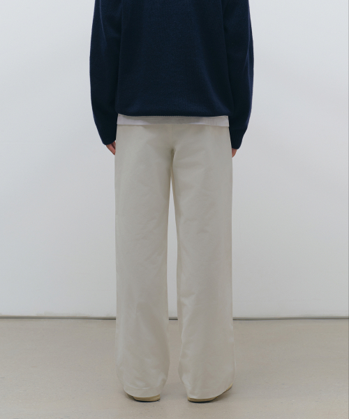 MUSINSA STANDARD（ムシンサスタンダード）の「ブラッシュドワンタックワイドチノパンツ[クリーム]（その他パンツ・メンズ・その他・26/27/28/29/30/31/32/33/34/36/38/40/42）」の3枚目の写真