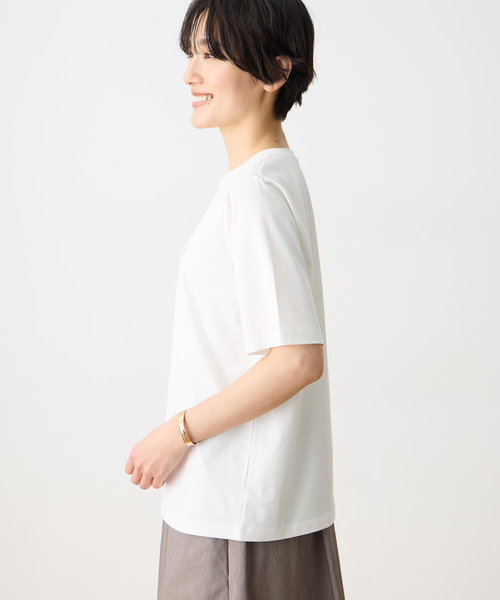DECOY SINCE 1981(デコイシンスイチキュウハチイチ)の「【ひやさらコットン】フラワープリントTシャツ【オーガニックコットンブレンド・接触冷感・UVカット・大きいサイズあり】(Tシャツ/カットソー・レディース・ホワイト/グリーン/ネイビー・M/L/LL/3L/4L)」の5枚目の写真