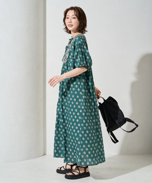 FREAK'S STORE(フリークスストア)の「限定展開 インド 花柄 フロント 切り替え ワンピース(ワンピース・レディース・ベージュ/グリーン/ブラック・SMALL/MEDIUM)」の7枚目の写真