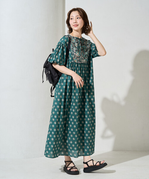 FREAK'S STORE(フリークスストア)の「限定展開 インド 花柄 フロント 切り替え ワンピース(ワンピース・レディース・ベージュ/グリーン/ブラック・SMALL/MEDIUM)」の9枚目の写真