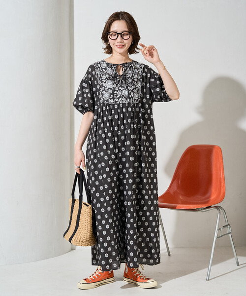 FREAK'S STORE(フリークスストア)の「限定展開 インド 花柄 フロント 切り替え ワンピース(ワンピース・レディース・ベージュ/グリーン/ブラック・SMALL/MEDIUM)」の19枚目の写真