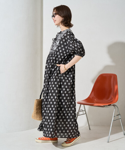 FREAK'S STORE(フリークスストア)の「限定展開 インド 花柄 フロント 切り替え ワンピース(ワンピース・レディース・ベージュ/グリーン/ブラック・SMALL/MEDIUM)」の20枚目の写真