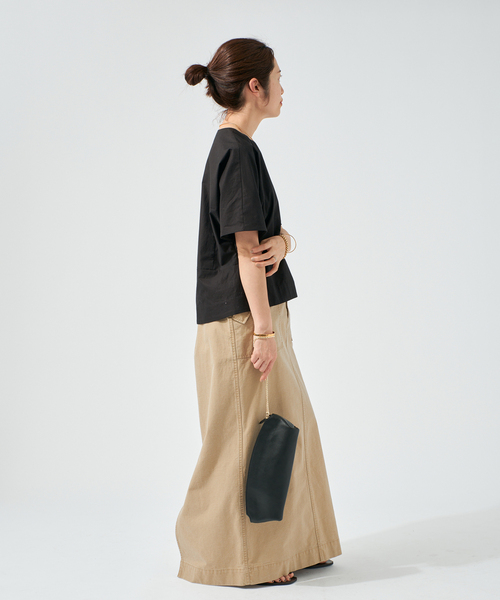VERMEIL par iena(ヴェルメイユパーイエナ)の「cotton back satin T-ブラウス(シャツ/ブラウス・レディース・ブラック/ホワイト・FREE)」の7枚目の写真