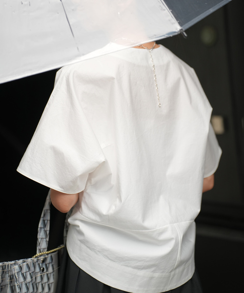 VERMEIL par iena(ヴェルメイユパーイエナ)の「cotton back satin T-ブラウス(シャツ/ブラウス・レディース・ブラック/ホワイト・FREE)」の14枚目の写真