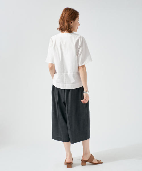 VERMEIL par iena(ヴェルメイユパーイエナ)の「cotton back satin T-ブラウス(シャツ/ブラウス・レディース・ブラック/ホワイト・FREE)」の17枚目の写真