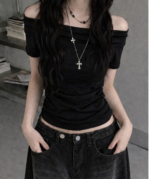 LADY LIKE(レディライク)の「【春夏新作】2WAY胸元ドレープサイドギャザー入り半袖カットソートップス Tシャツ(Tシャツ/カットソー・レディース・ホワイト/ブラック/グレー・M/S/L)」の8枚目の写真