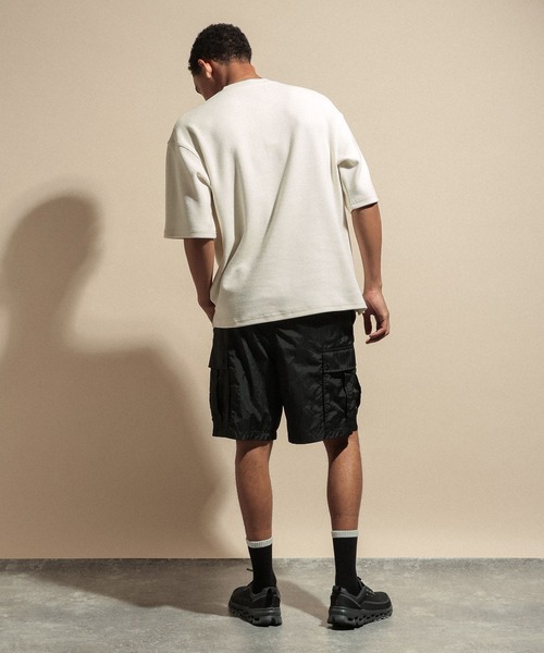 NUMERALS（ヌメラルズ）の「[NUMERALS]WAFFLE HENLEY T-SHIRT（Tシャツ/カットソー・メンズ・ベージュ/カーキ/ホワイト/ブラック・MEDIUM/LARGE）」の7枚目の写真