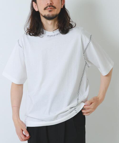 ITEMS URBANRESEARCH(アイテムズ アーバンリサーチ)の「ブランケットステッチ クルーネックTシャツ(Tシャツ/カットソー・メンズ・ホワイト/ブラック・MEDIUM/LARGE)」の10枚目の写真