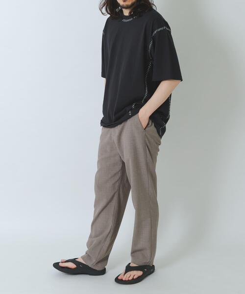 ITEMS URBANRESEARCH(アイテムズ アーバンリサーチ)の「ブランケットステッチ クルーネックTシャツ(Tシャツ/カットソー・メンズ・ホワイト/ブラック・MEDIUM/LARGE)」の4枚目の写真