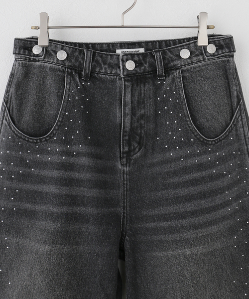 JOINT WORKS(ジョイントワークス)の「ラインストーン デニムショーツ / J Rhine Stone Denim Shorts(その他パンツ・レディース・ブラック/ブルー・MEDIUM/LARGE)」の4枚目の写真