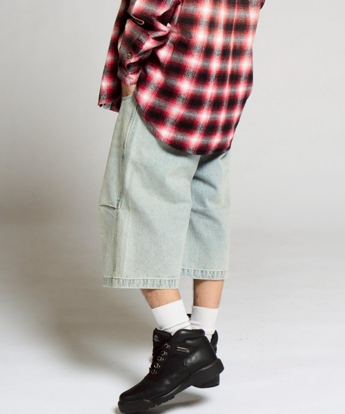 JOINT WORKS(ジョイントワークス)の「ラインストーン デニムショーツ / J Rhine Stone Denim Shorts(その他パンツ・レディース・ブラック/ブルー・MEDIUM/LARGE)」の17枚目の写真