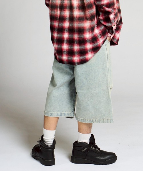 JOINT WORKS(ジョイントワークス)の「ラインストーン デニムショーツ / J Rhine Stone Denim Shorts(その他パンツ・レディース・ブラック/ブルー・MEDIUM/LARGE)」の18枚目の写真