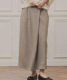 「WHYTO. / ホワイト」asymmetry tuck skirt