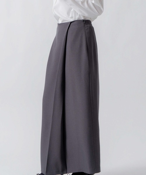 WHYTO.(ホワイト)の「「WHYTO. / ホワイト」asymmetry tuck skirt(スカート・レディース・杢グレー/チャコールグレー/ブラック・36/38)」の10枚目の写真