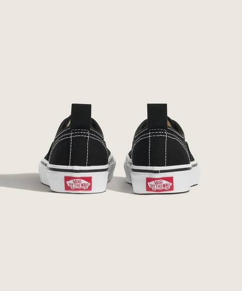 VANS(バンズ)の「キッズ オーセンティック エラスティックレース / UY AUTHENTIC ELASTIC (ELASTIC VN0A346ZLXN1(スニーカー・キッズ・ブラック・1/13/12/11/3/2)」の4枚目の写真