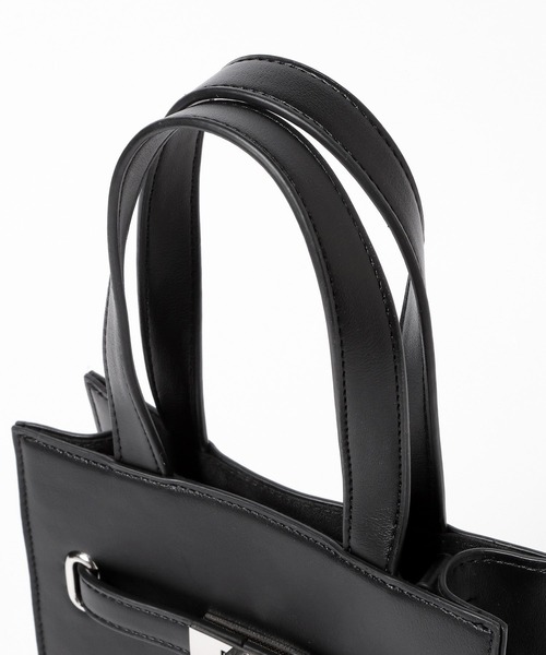 HARE(ハレ)の「ツイストバックルショルダーBAG(HARE)(ショルダーバッグ・メンズ・ブラック・FREE)」の13枚目の写真