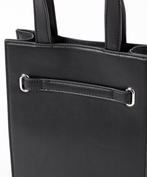 HARE(ハレ)の「ツイストバックルショルダーBAG(HARE)(ショルダーバッグ・メンズ・ブラック・FREE)」の17枚目の写真