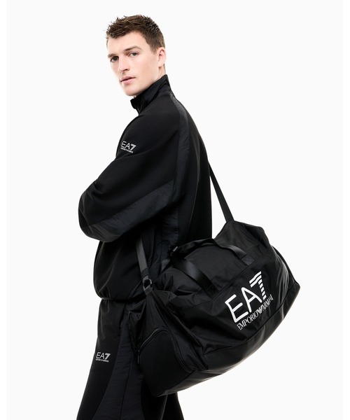 EMPORIO ARMANI EA7(エンポリオアルマーニイーエーセブン)の「<オンライン限定>【エンポリオ アルマーニ EA7】ジムバッグ(ドラムバッグ・メンズ・ブラック・FREE)」の4枚目の写真