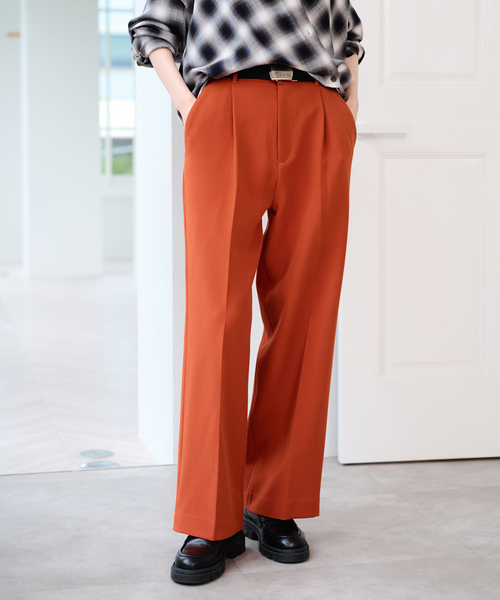 U by SPICK&SPAN(ユーバイスピックアンドスパン)の「ベルトツキパンツ(スラックス・レディース・オレンジ/キャメル/ブラック・36/38)」の3枚目の写真