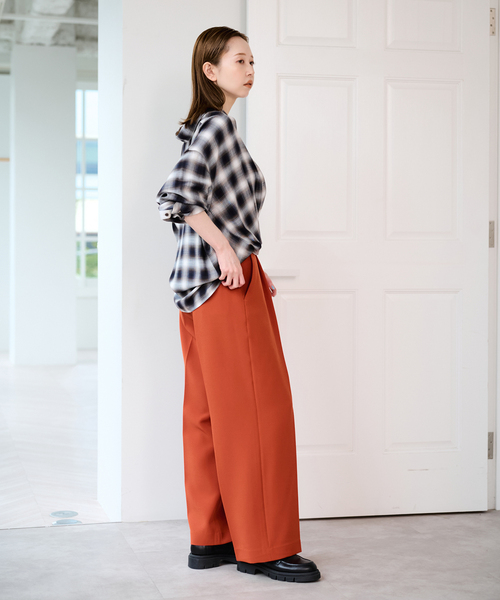 U by SPICK&SPAN(ユーバイスピックアンドスパン)の「ベルトツキパンツ(スラックス・レディース・オレンジ/キャメル/ブラック・36/38)」の10枚目の写真