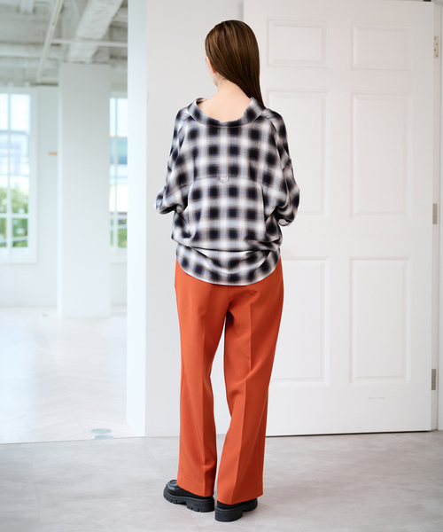 U by SPICK&SPAN(ユーバイスピックアンドスパン)の「ベルトツキパンツ(スラックス・レディース・オレンジ/キャメル/ブラック・36/38)」の11枚目の写真