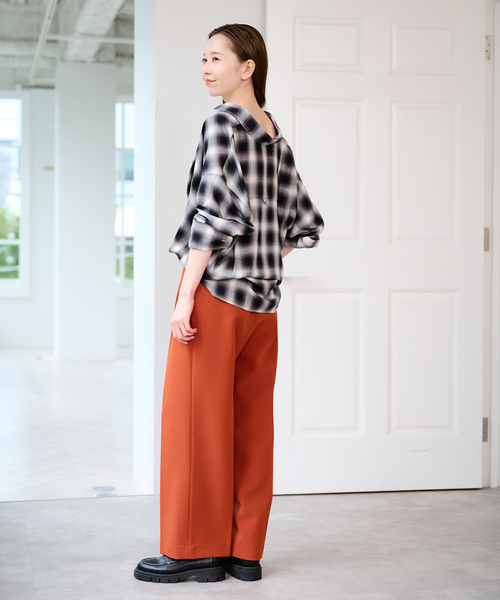 U by SPICK&SPAN(ユーバイスピックアンドスパン)の「ベルトツキパンツ(スラックス・レディース・オレンジ/キャメル/ブラック・36/38)」の12枚目の写真